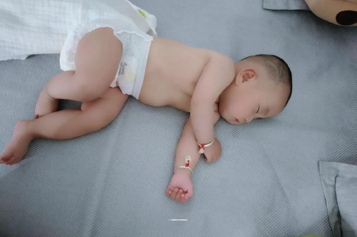 浮梁9个月宝宝可以吃盐吗